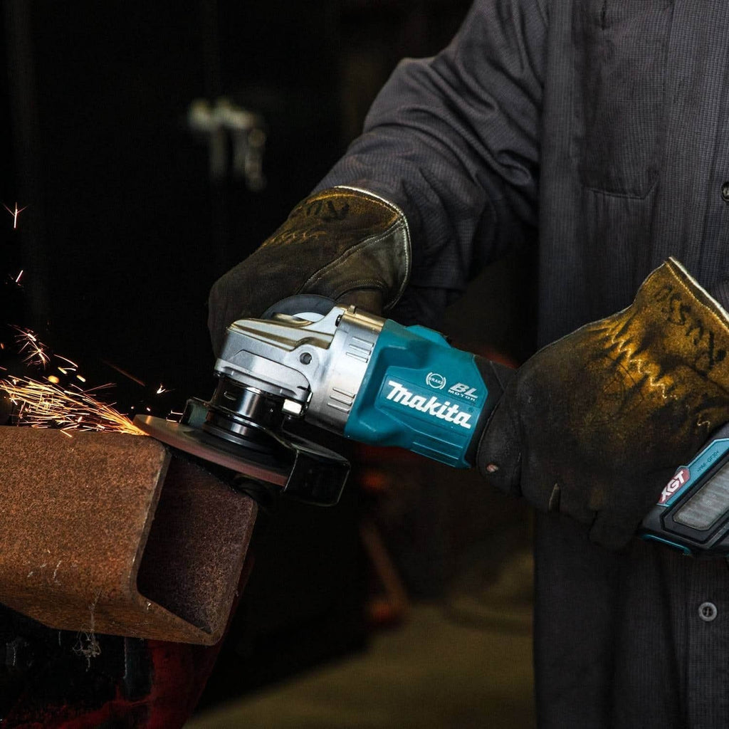 Makita GAG01M1 40V max XGT Brushless Cordless 4-1/2"Â / 5" Angle Grinder Kit, with Electric Brake (4.0Ah)