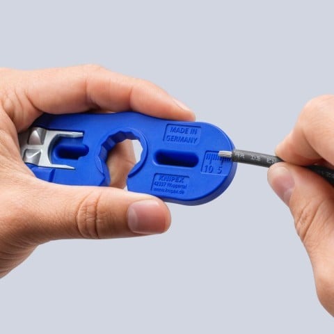 Knipex 4-in. Assembly Tool for MC4/MC4 Evo 2 Connectors (97 49 66 3 SBA)