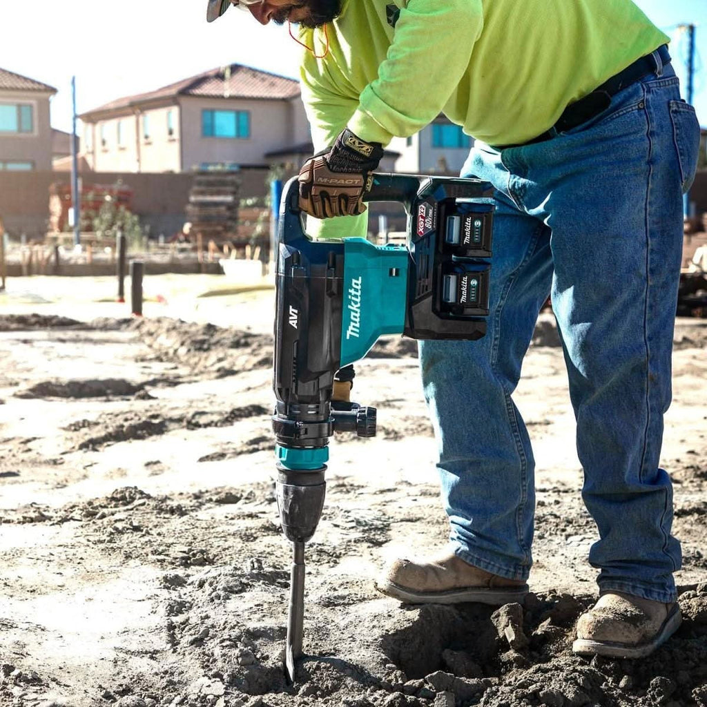 Makita GMH02PM 80V max (40V max X2) XGT Brushless 28 lb. SDS-MAX AVT AWS-Capable Demolition Hammer 4.0Ah Kit