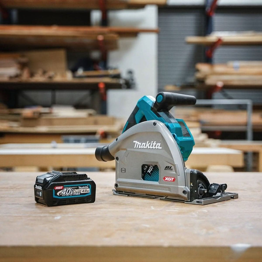 Makita 40V max XGT Brushless 6-1/2" AWS Plunge Track Saw + Bluetooth Radio 4.0Ah Kit