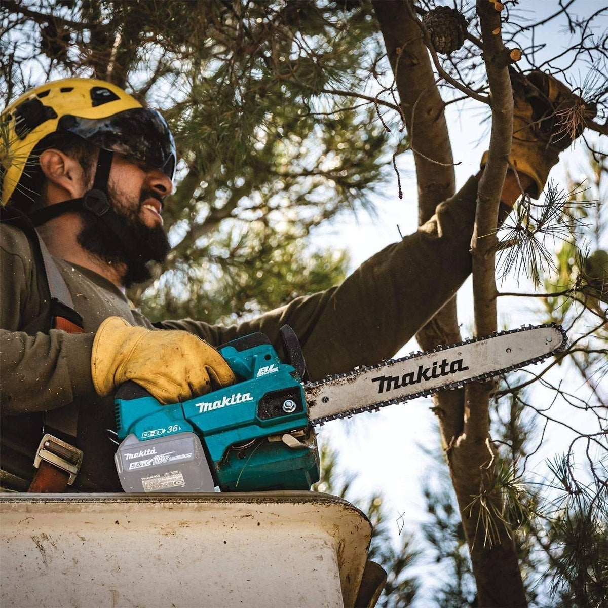 Makita XCU08Z 36V (18V X2) LXT Brushless 14" Top Handle Chain Saw, Tool Only