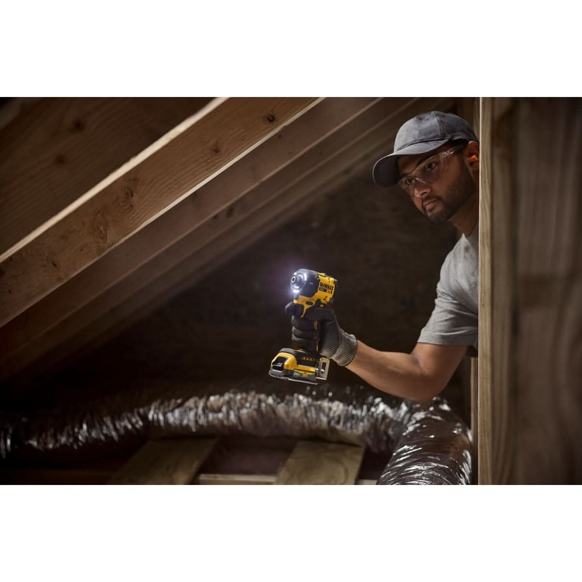 DeWalt DCF870B 20V MAX XR Brushless 1/4-in. Quiet Hydraulic Impact Driver 3.5Ah POWERSTACK Kit