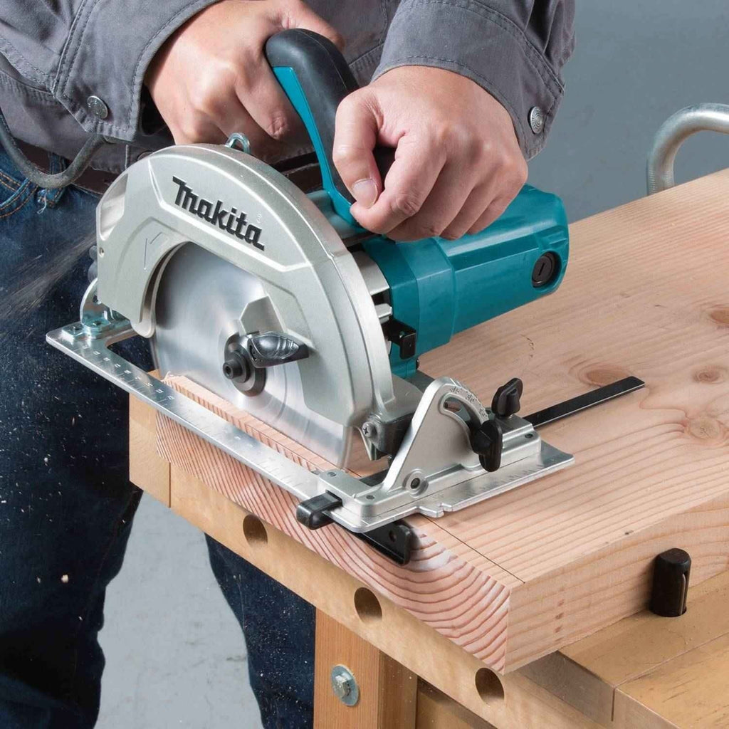 Makita HS7610 Corded 7-1/4" Circular Saw
