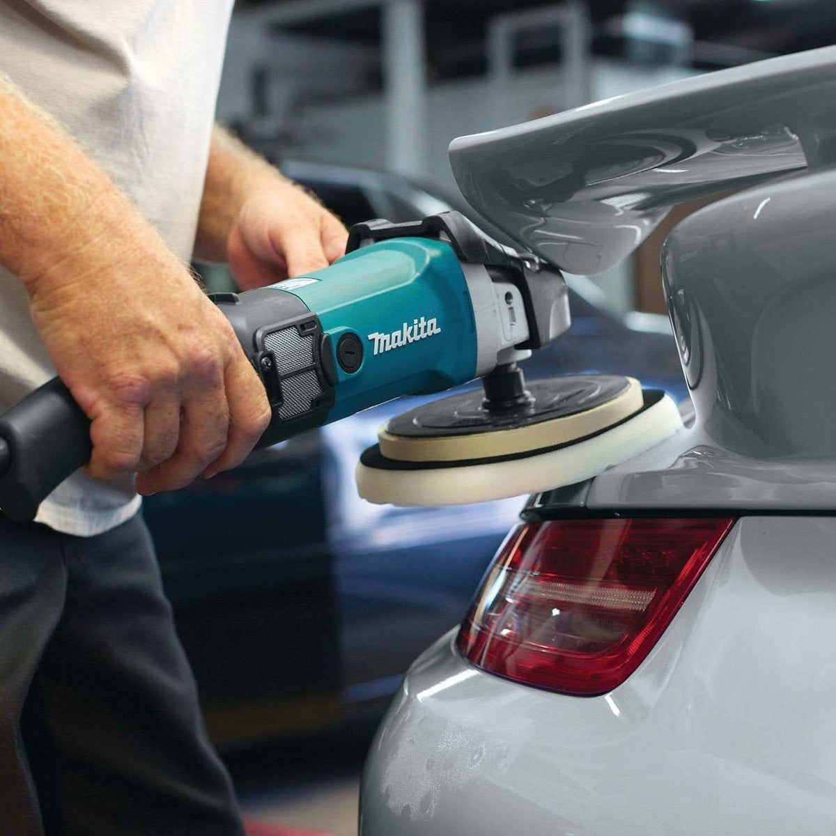 Makita 9237C Corded 7" Polisher