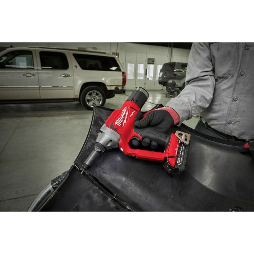Milwaukee 2660-22CT M18 FUEL 1/4-Inch Blind Rivet Tool with ONE-KEY 2.0Ah Kit