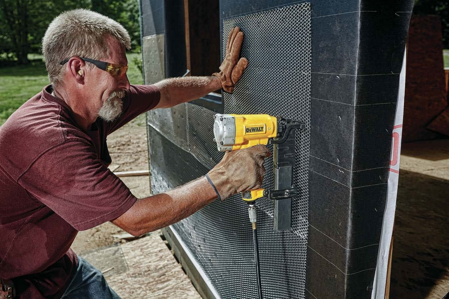 DeWalt DW451S2 16-Gauge Wide Crown Lathing Stapler