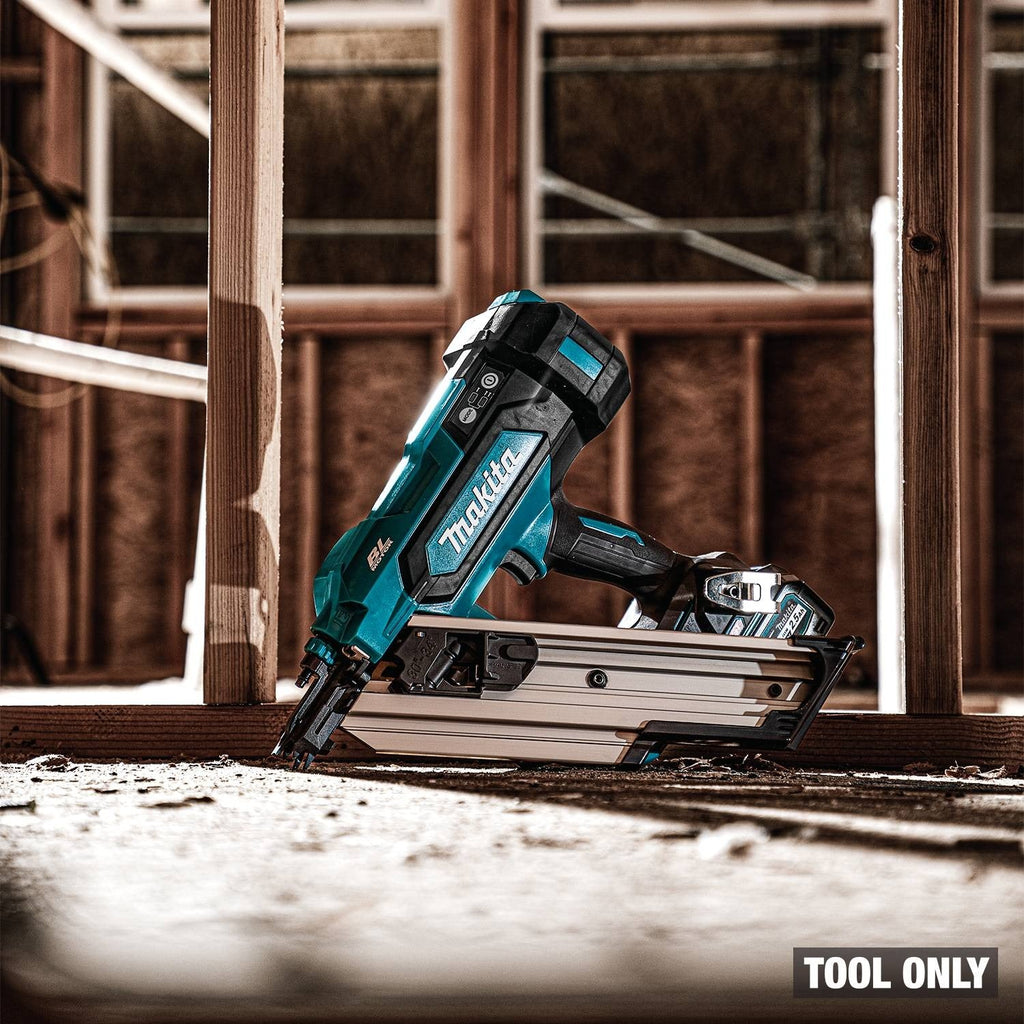 Makita GNB01Z 40V max XGT Brushless 30-Degree Clipped Head 3-1/2-in. Framing Nailer, Tool Only