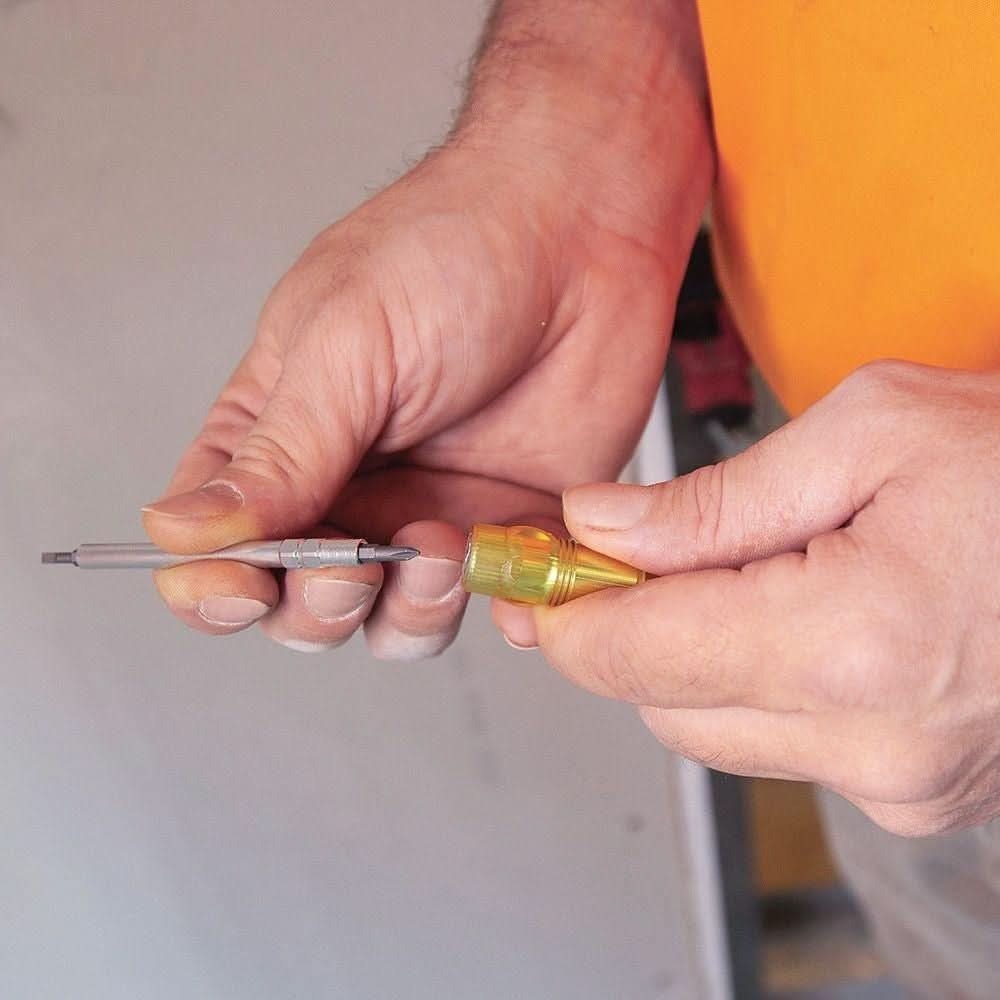 Klein 32614 Multi-Bit Electronics Pocket Screwdriver, 4-in-1, Ph, Sl Bits