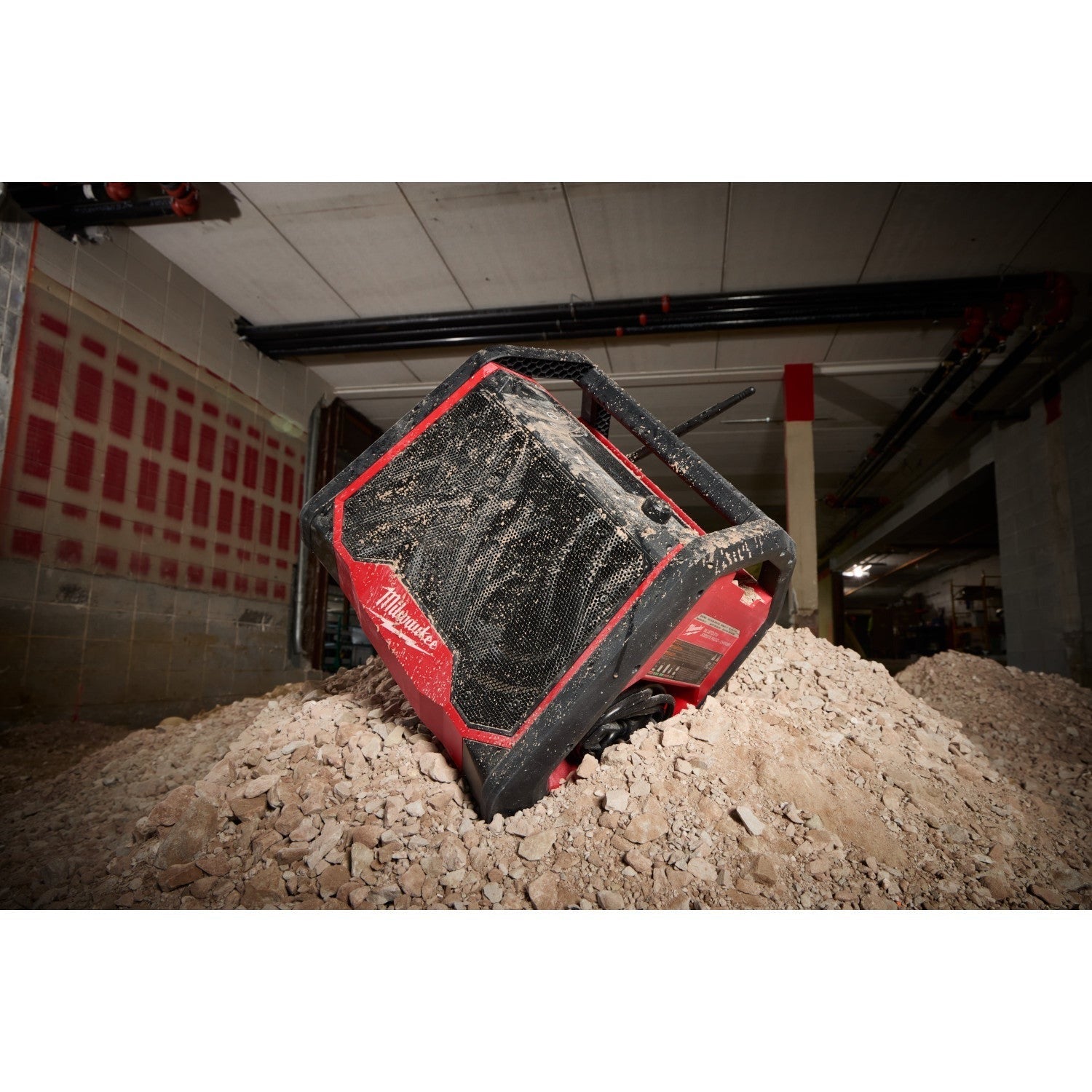 Milwaukee 2956-20 M18 Bluetooth PACKOUT Radio + Charger, Tool Only