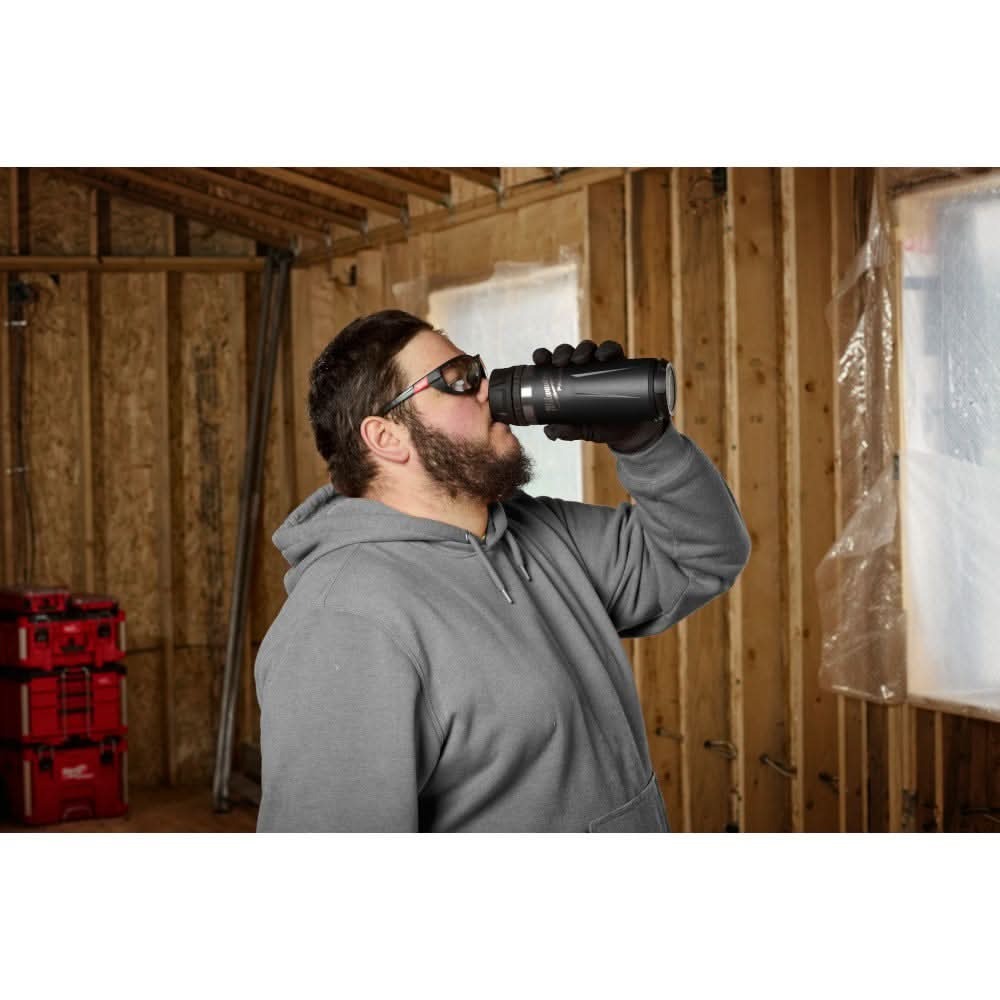 Milwaukee 48-22-8322 20" PACKOUT Tool Bag & 48-22-8395B PACKOUT 18oz Insulated Bottle with Sip Lid