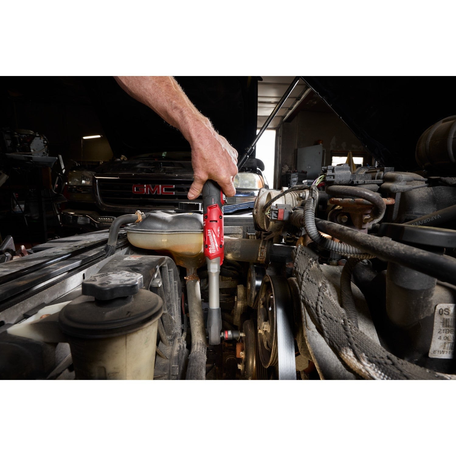 Milwaukee M12 FUEL 1/2-in. Extended Reach Ratchet (3055-20)