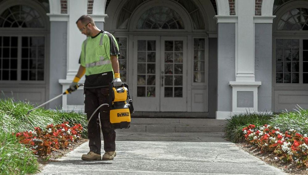 DeWALT 2‐Gallon 20V MAX Compressed Air Sprayer, Tool Only (DXSP190786B)