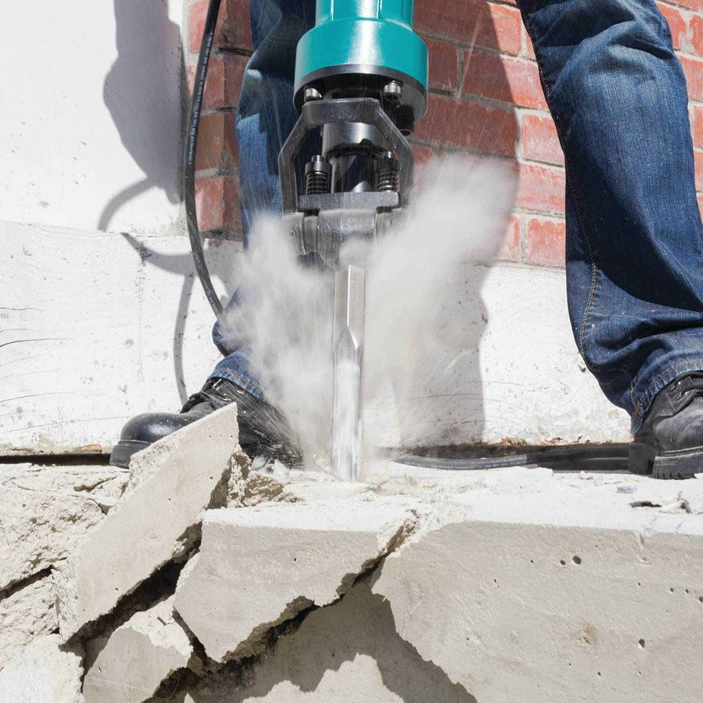 Makita HM1812 70 lb. Advanced AVT Breaker Hammer, accepts 1-1/8" Hex bits