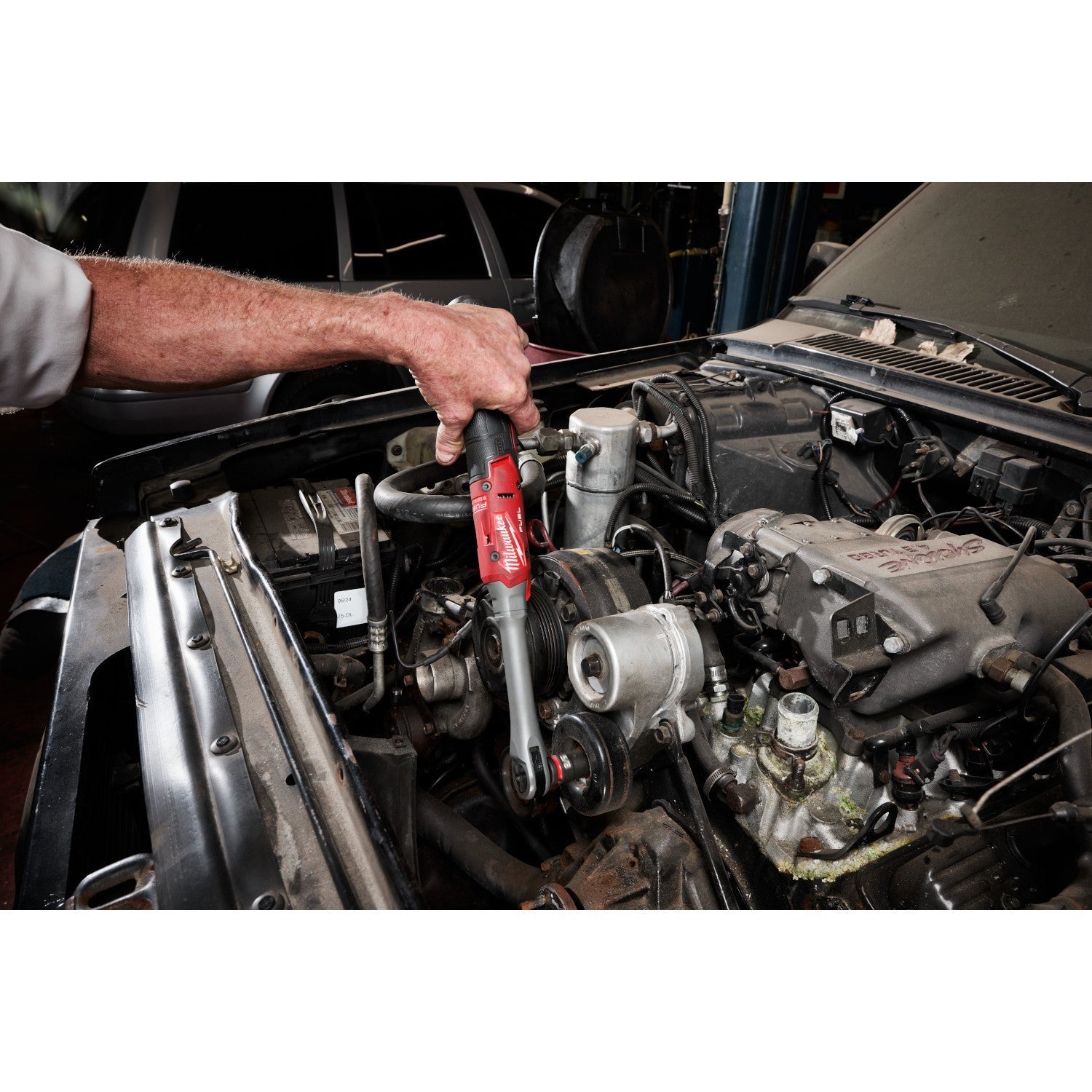 Milwaukee M12 FUEL 1/2-in. Extended Reach Ratchet (3055-20)