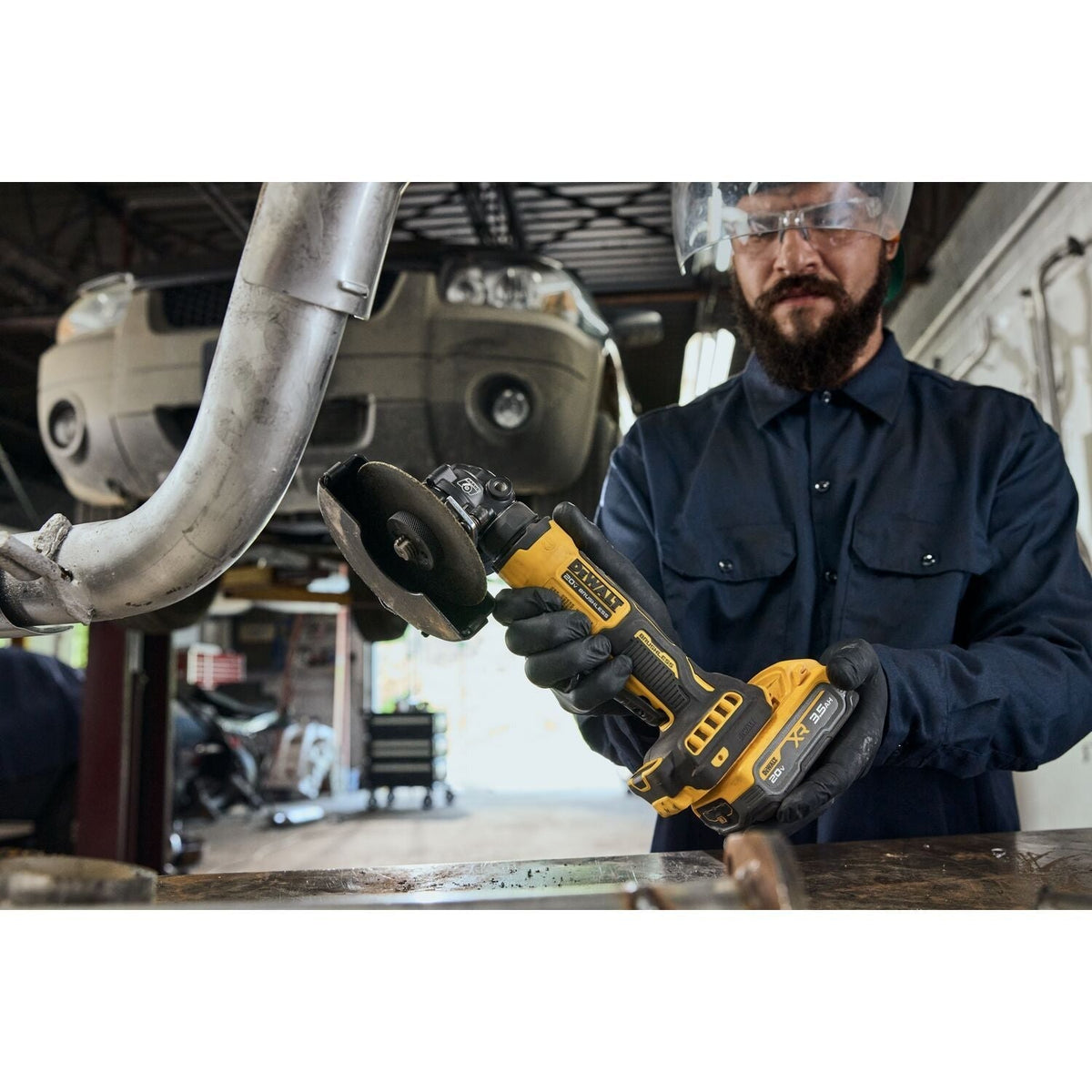 DeWALT DCG400S2 ATOMIC 20V MAX 4-in. Angle Grinder 3.5Ah XR POWERSTACK Kit