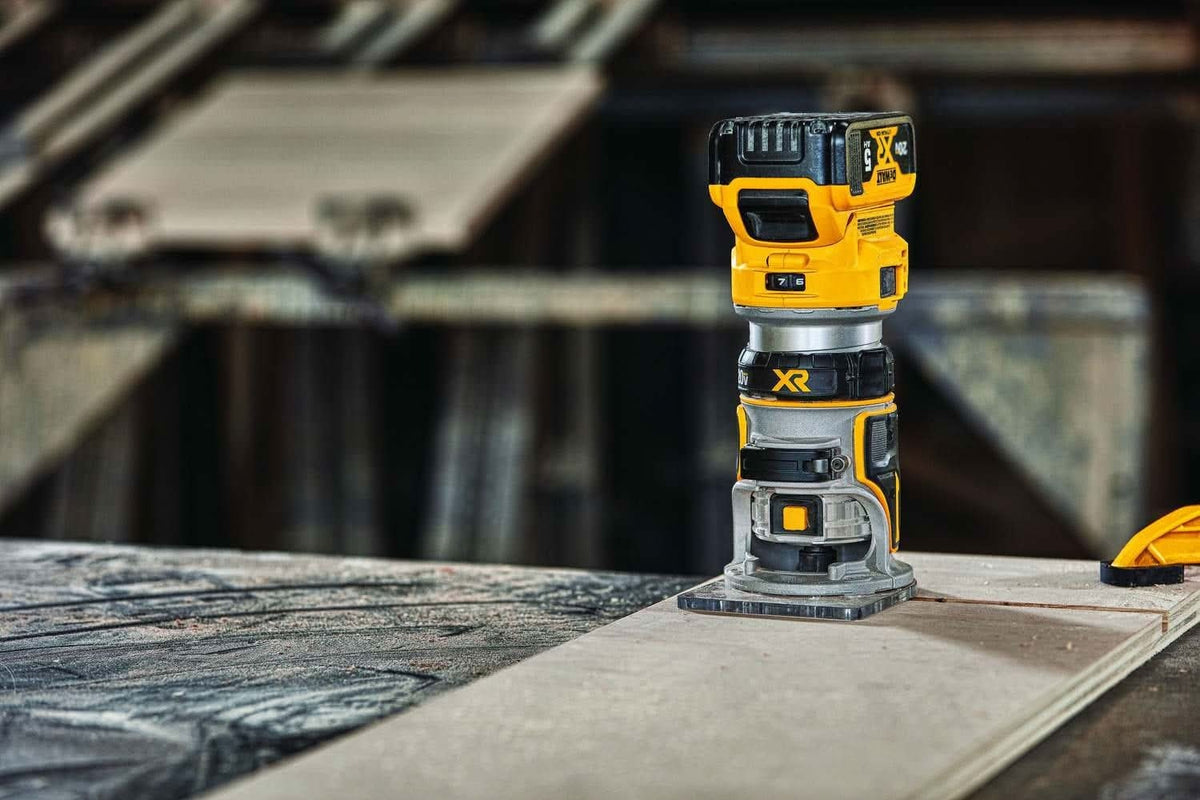 DeWalt DCW600B 20V MAX XR Brushless Cordless Compact Router, Tool Only