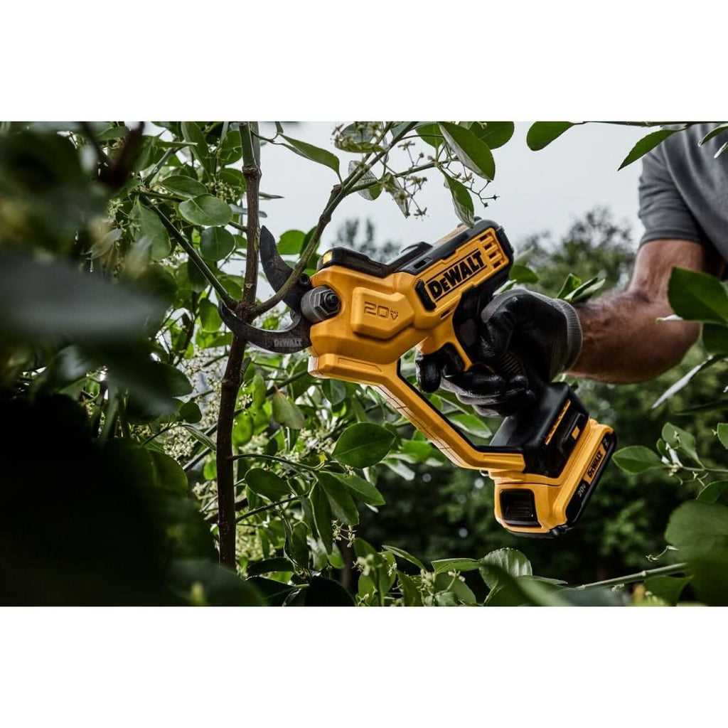 DeWALT DCPR320B 20V MAX 1-1/2 in. Cordless Shrub and Limb Pruner w/ (2) 5.0Ah Battery Starter Kit