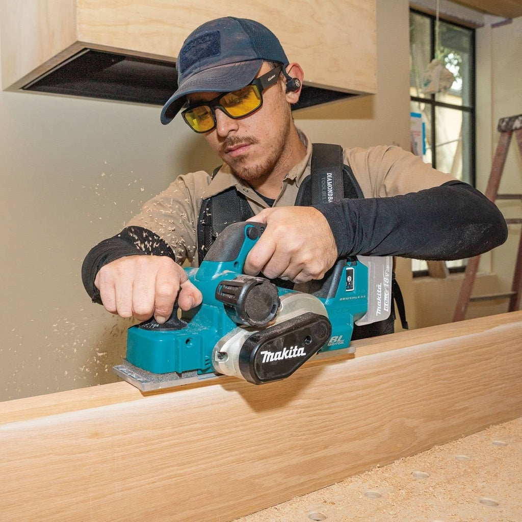 Makita XPK02Z 18V LXT Lithium-Ion Brushless Cordless 3-1/4" Planer, AWS Capable, Tool Only