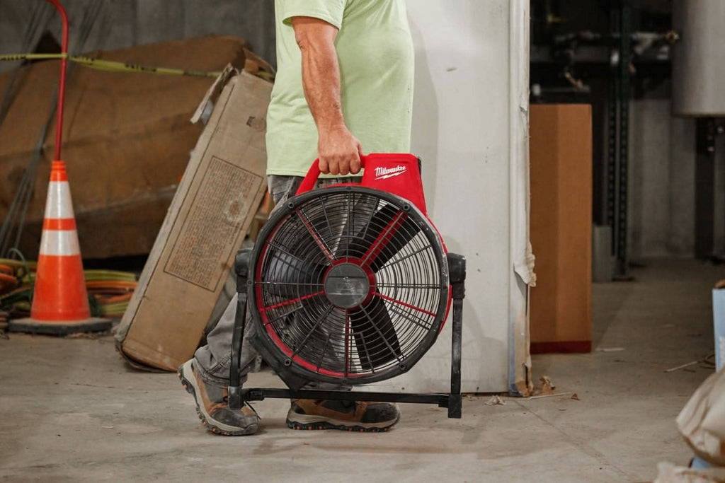 Milwaukee 0821-20 Cordless / Corded M18 Brushless 18-in. Fan With (2) HIGH OUTPUT XC 6.0Ah Batteries