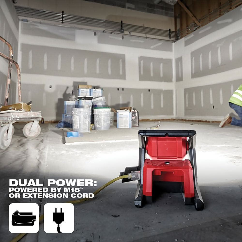 Milwaukee M18 ROVER Dual Power Flood Light + 5.0Ah Battery 2-Pack