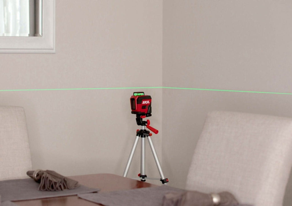 SKIL LL9322G-01 Self-Leveling 360 Degree Green Cross Line Laser with Tripod