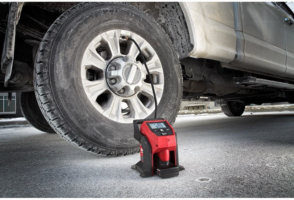 Milwaukee 2475-20 M12 Cordless Compact Tire Inflator w/ M12 REDLITHIUM HIGH OUTPUT XC5.0Ah Battery Pack