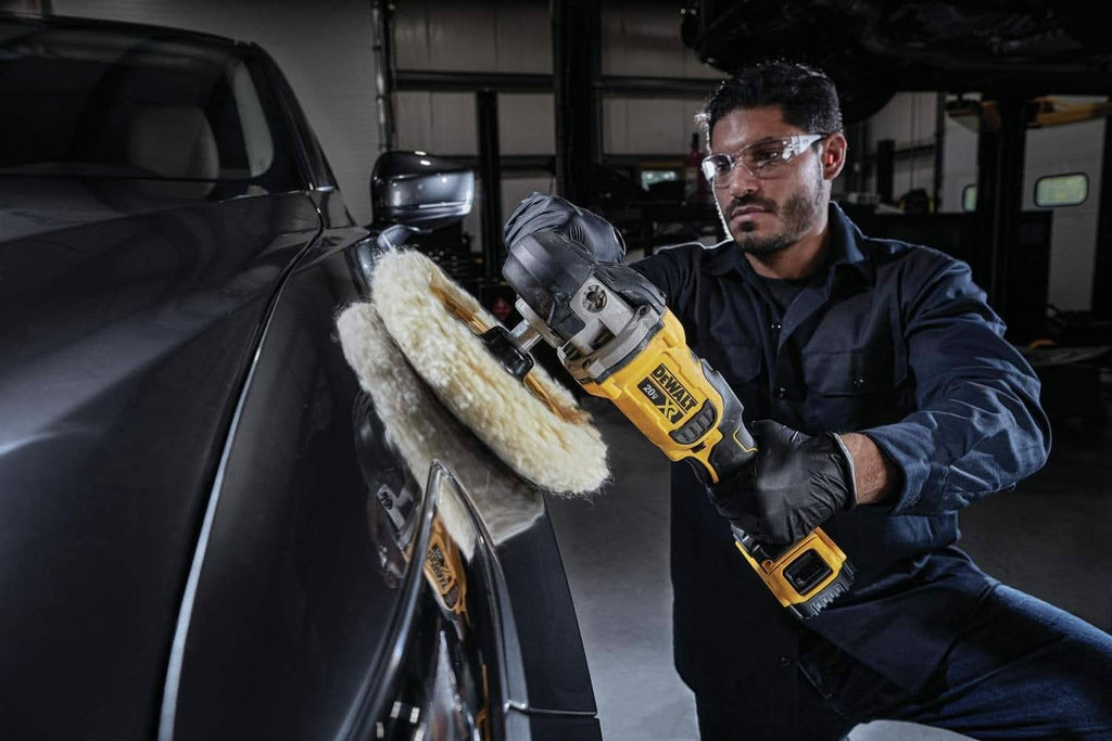 DeWalt DCM849P2 20V MAX XR 7-inch Cordless Variable Speed Rotary Polisher 5.0Ah Kit