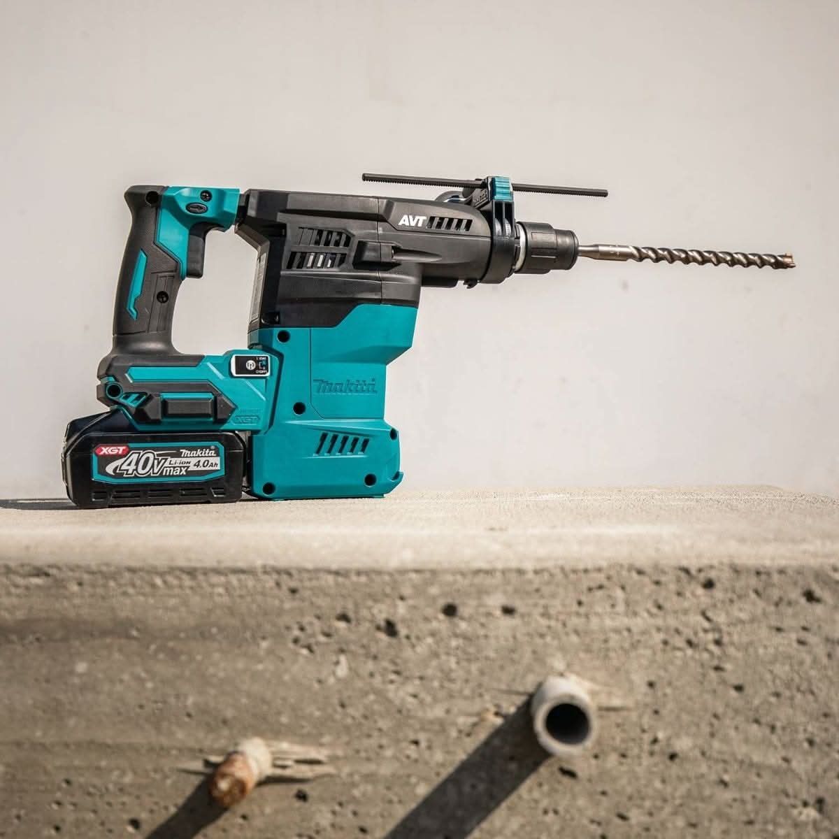 Makita GRH08M1 40V max XGT Brushless Cordless 1-3/16" SDS-PLUS AVT Rotary Hammer Kit, AFT, AWS Capable (4.0Ah)
