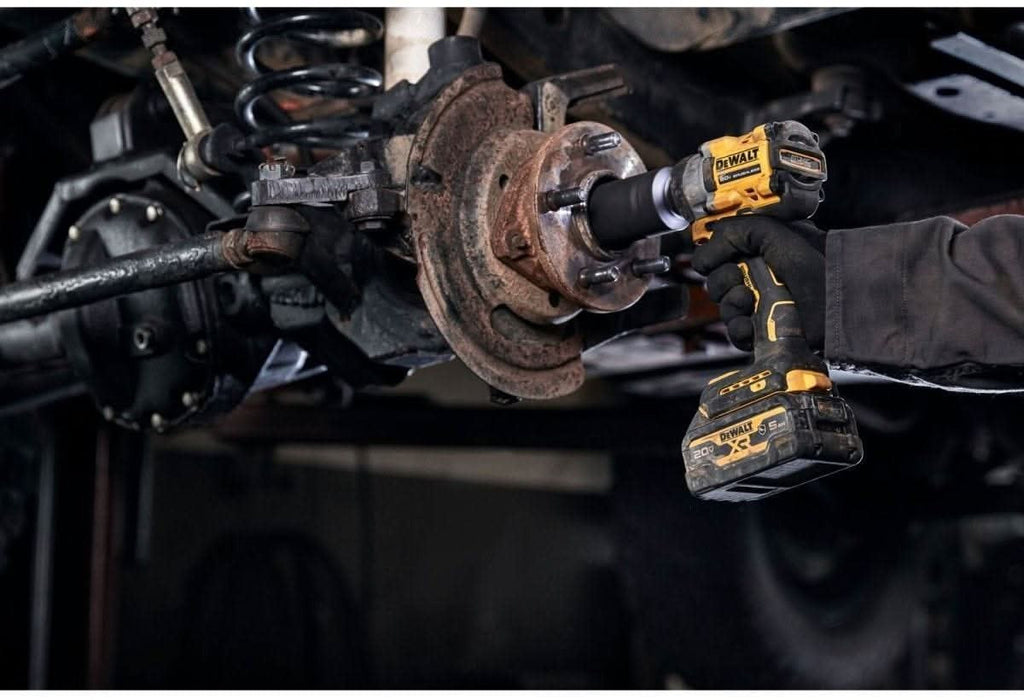DeWALT DCF922B ATOMIC 20V MAX* 1/2 -in. Cordless Impact Wrench with Detent Pin Anvil, Tool Only