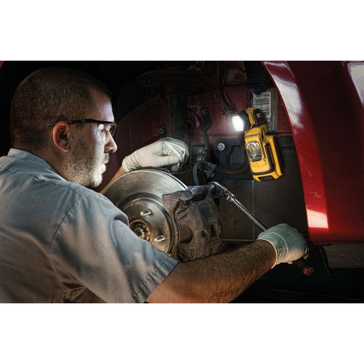 Dewalt DCL044 20V MAX 160 Lumen LED Handheld Worklight with 20V MAX 5.0Ah Battery 2-Pk