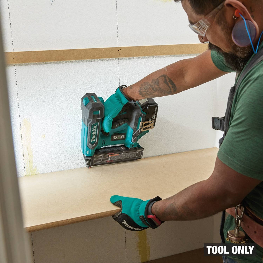 Makita XNB04Z 18V LXT Brushless Cordless 2-in. 18-Gauge Brad Nailer w/ (2) 4.0Ah Battery Starter Kit