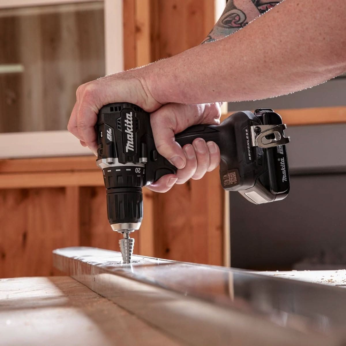 Makita XFD15SY1B 18V LXT Lithium-Ion Sub-Compact Brushless Cordless 1/2" Driver-Drill Kit (1.5Ah)