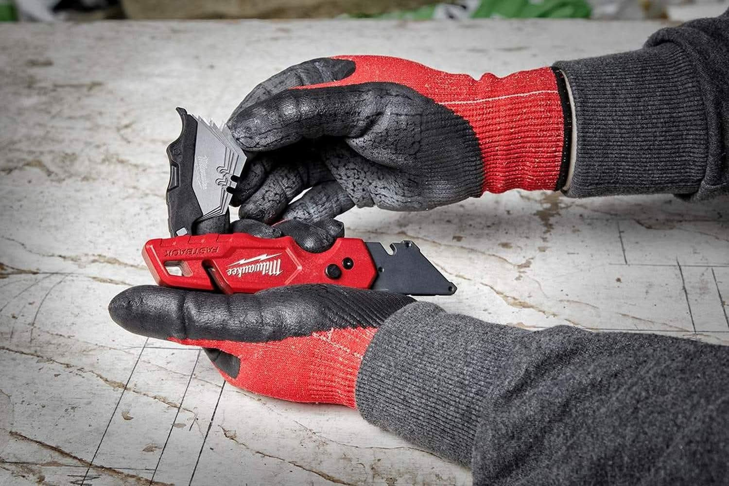 Milwaukee 48-22-1502 Fastback Folding Utility Knife W/ Blade Storage