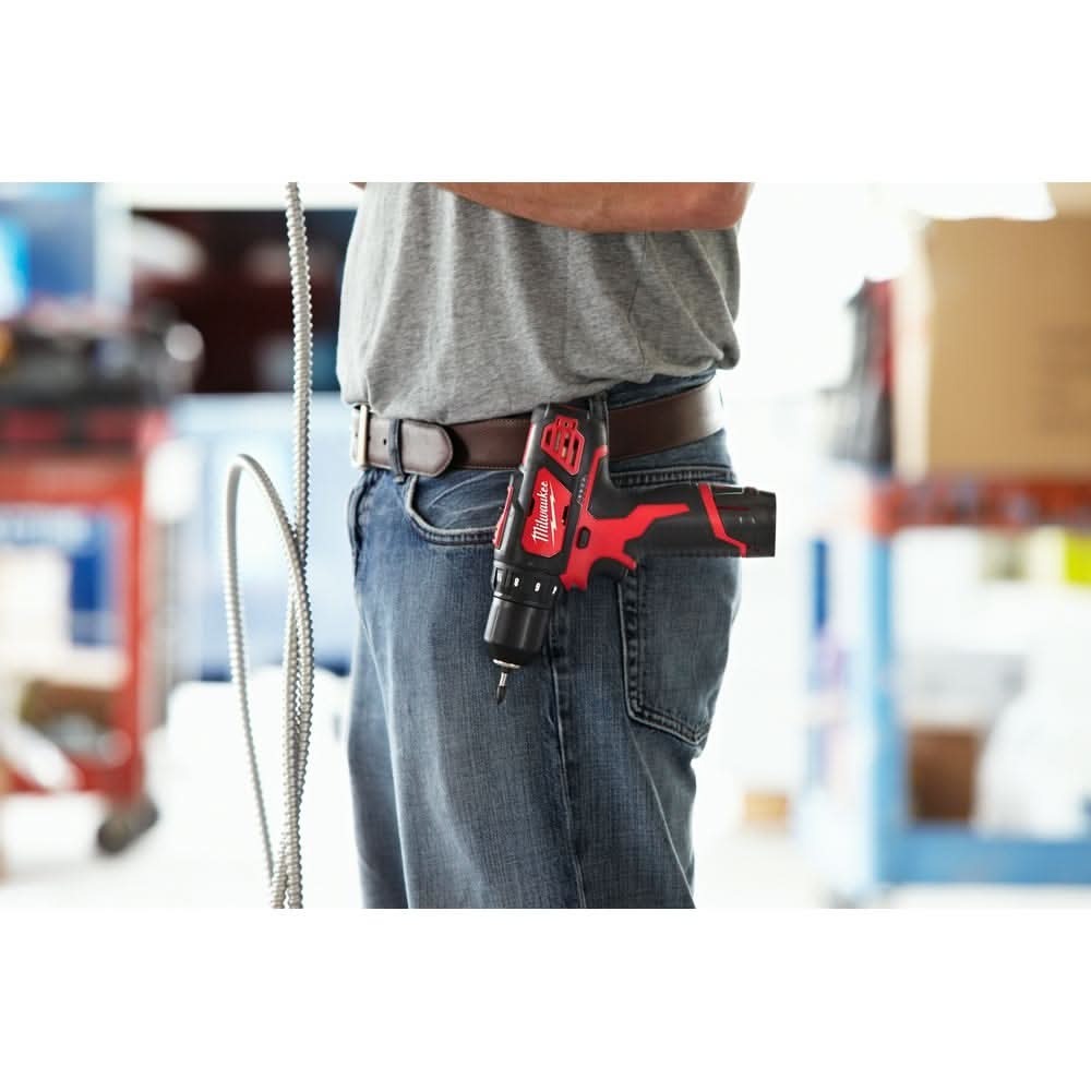 Milwaukee 2407-22 M12 3/8-Inch Drill/Driver 1.5AH Kit