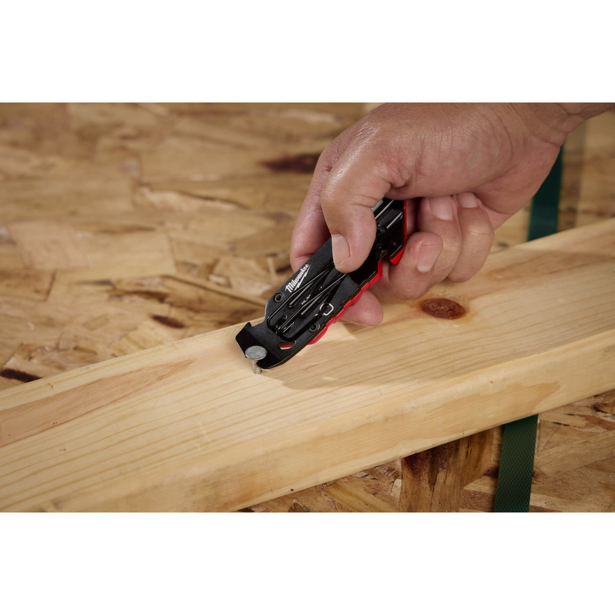 Milwaukee 48-22-1517 Multi-Function Compact Utility Knife