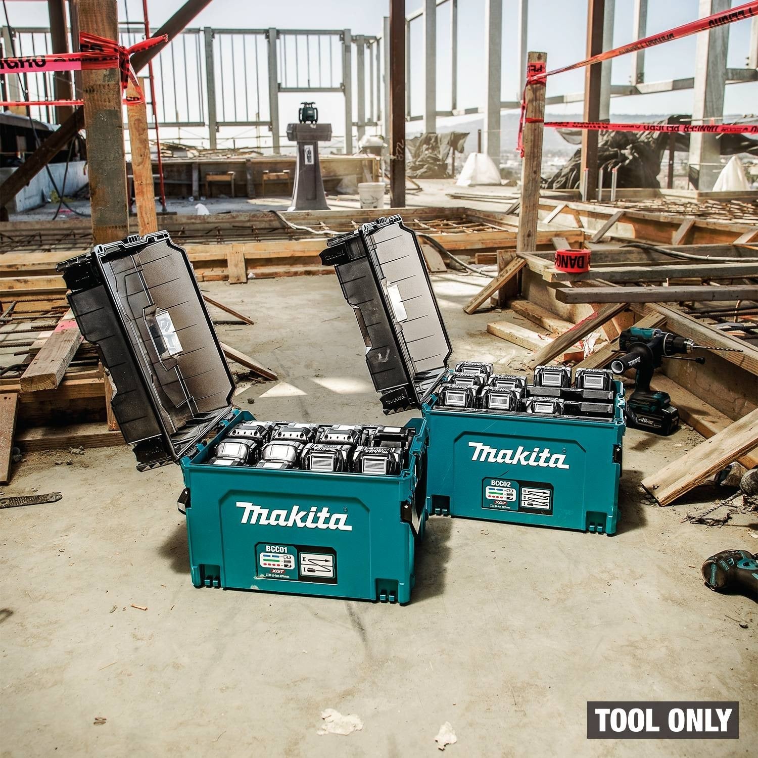 Makita BCC02 40V max XGT 12-Port Charging Case
