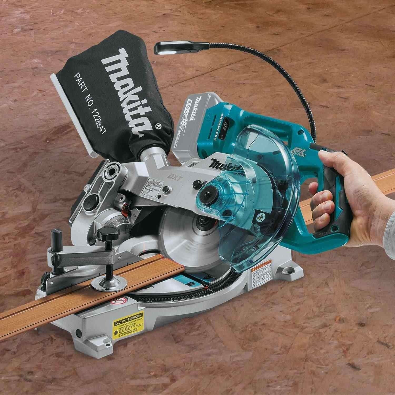 Makita XSL05Z 18V LXT Lithium-Ion Brushless Cordless 6-1/2" Compact Dual-Bevel Compound Miter Saw with Laser, Tool Only