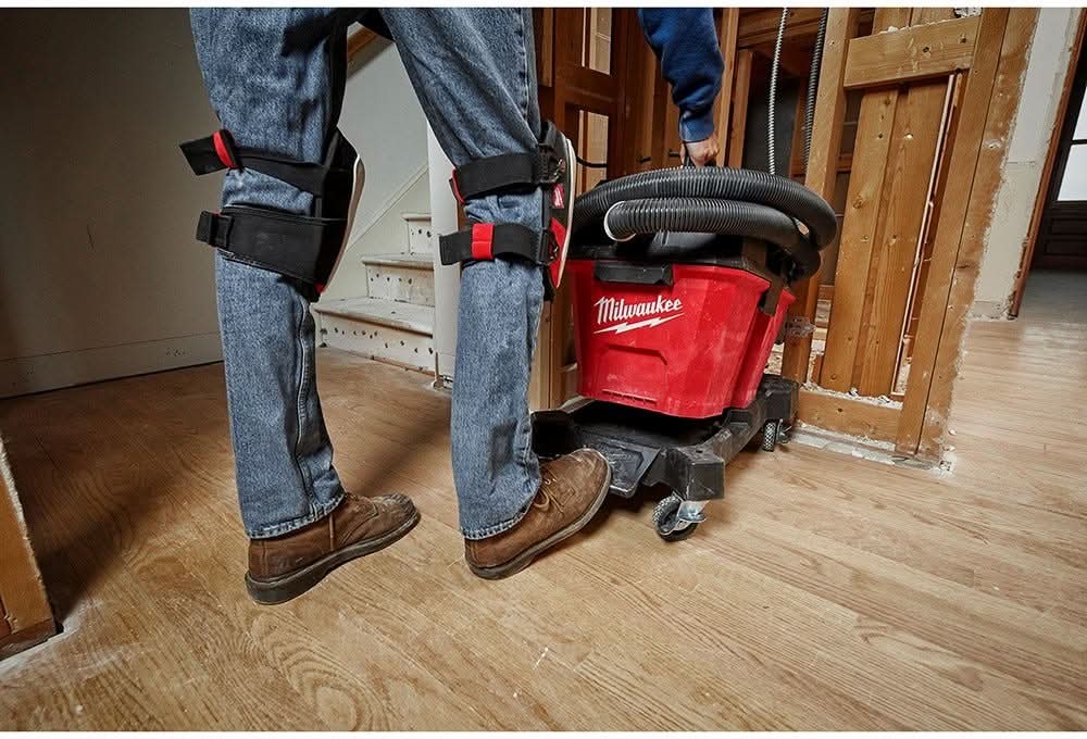 Milwaukee 0923-20 Wet/Dry Vacuum Cart
