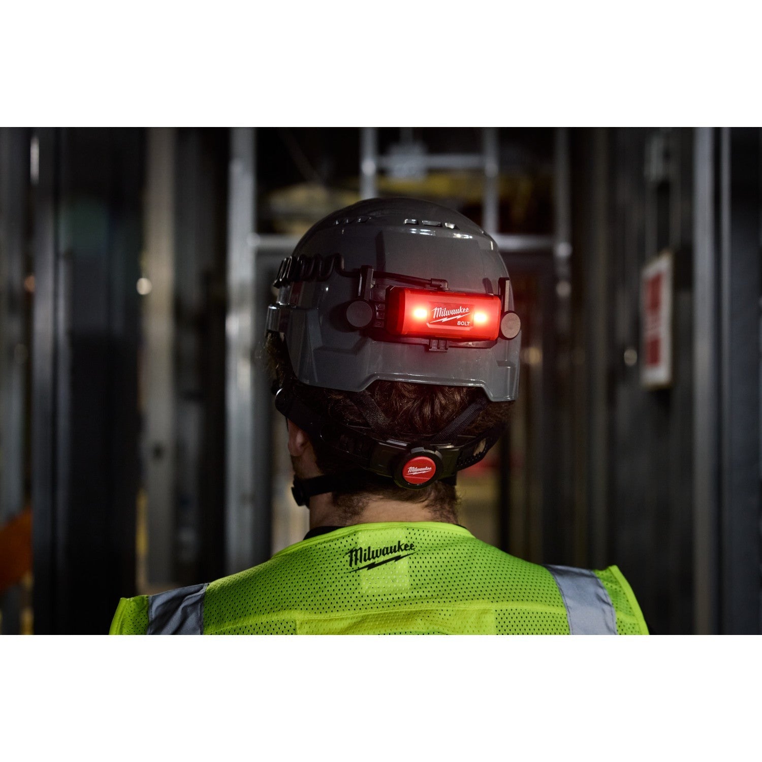 Milwaukee 2018R MILWAUKEE BOLT Rechargeable Low-Profile Headlamp