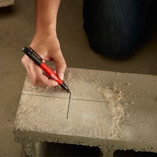 Milwaukee 48-22-3105 2PK Fine Point Black Markers
