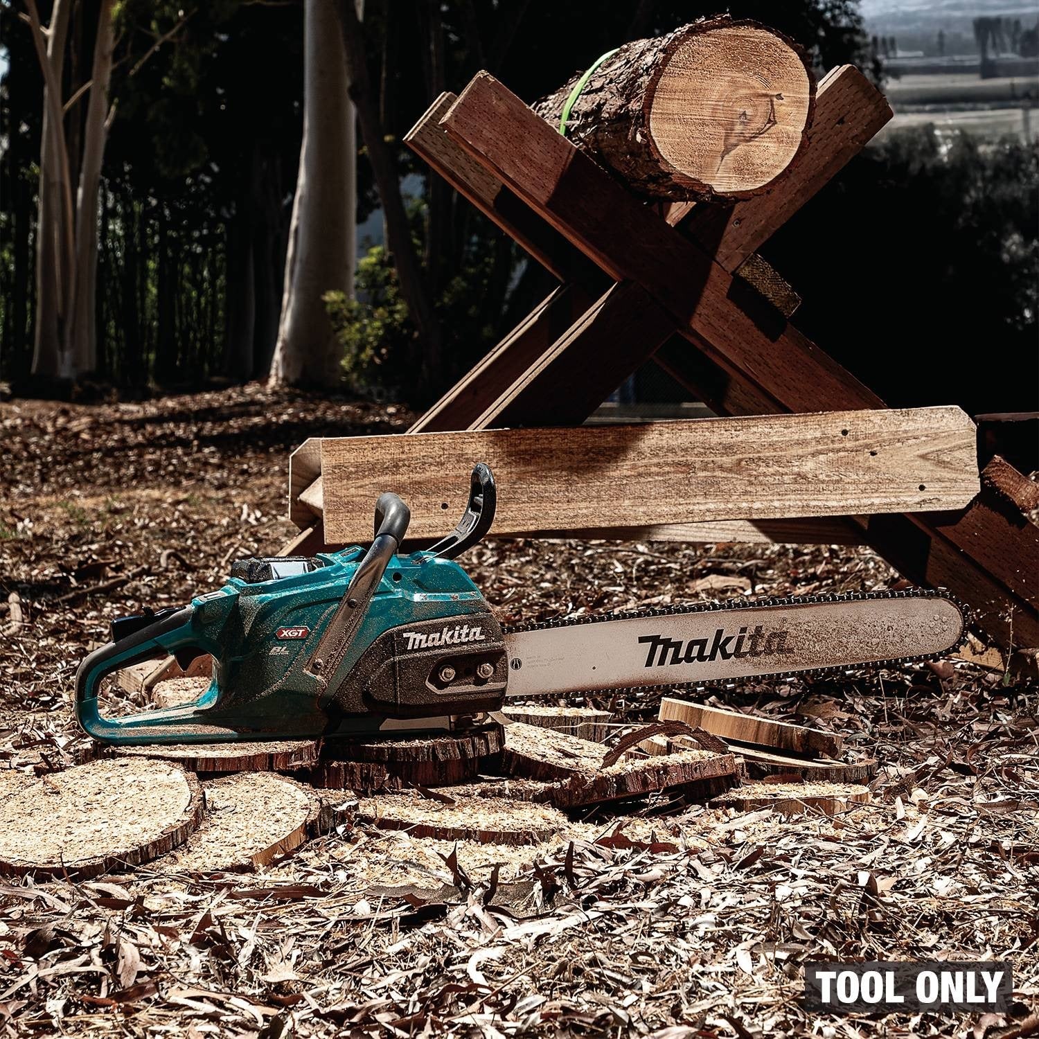 Makita GCU08Z 40V max XGT Brushless 20-in. Chain Saw, Tool Only