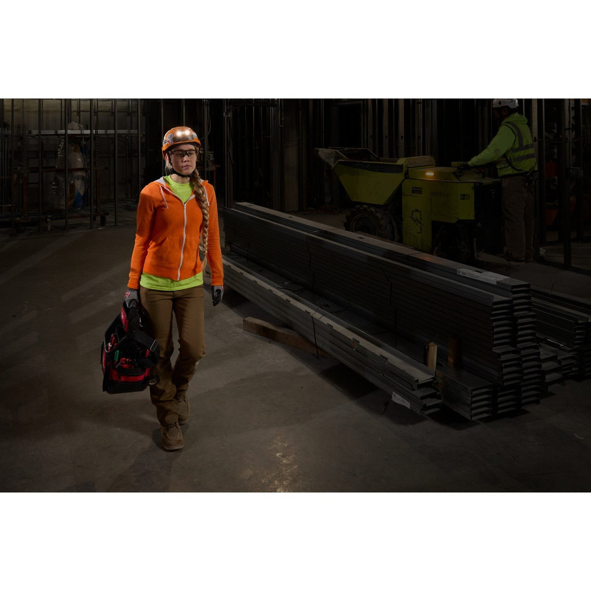 Milwaukee 2018R MILWAUKEE BOLT Rechargeable Low-Profile Headlamp