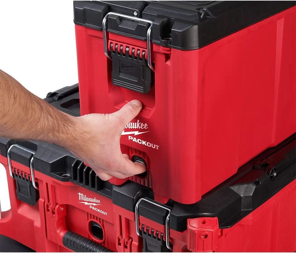 Milwaukee M18 FUEL PACKOUT 2.5 Gallon Wet/Dry HEPA Vacuum + PACKOUT Compact Tool Box