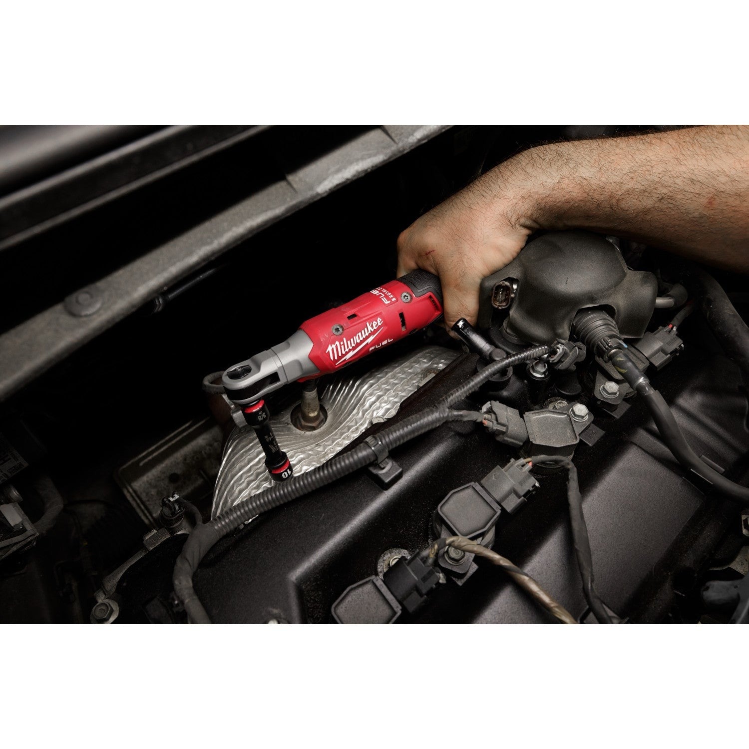Milwaukee 3053-21 M12 FUEL Brushless 3/8-in. Ratchet 2.5Ah Kit