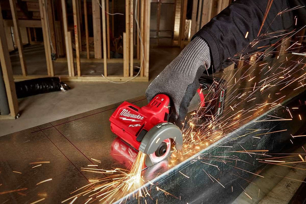 Milwaukee 2522-21XC M12 FUEL 3-Inch Compact Cut Off Tool 4.0Ah Kit