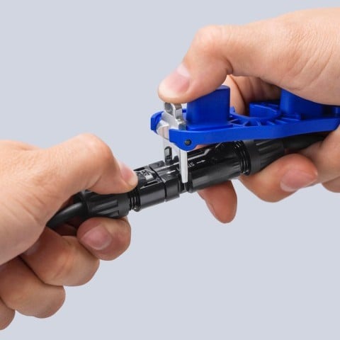 Knipex 4-in. Assembly Tool for MC4/MC4 Evo 2 Connectors (97 49 66 3 SBA)