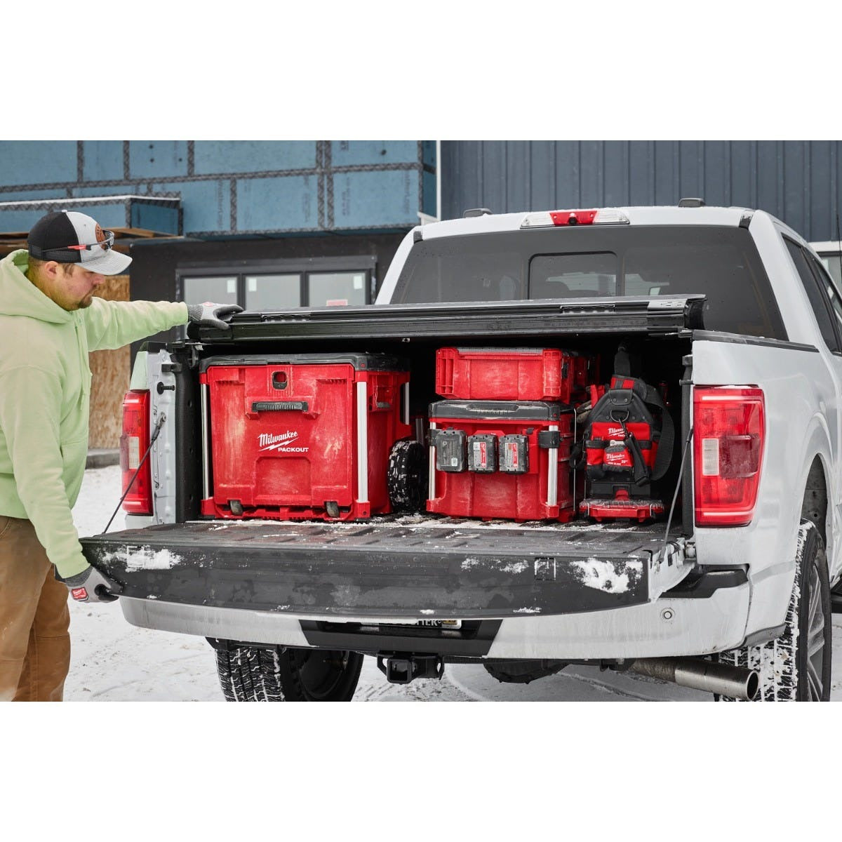 Milwaukee 48-22-8420 PACKOUT Rolling Drawer Tool Box & 48-22-8444 PACKOUT 4-Drawer Tool Box