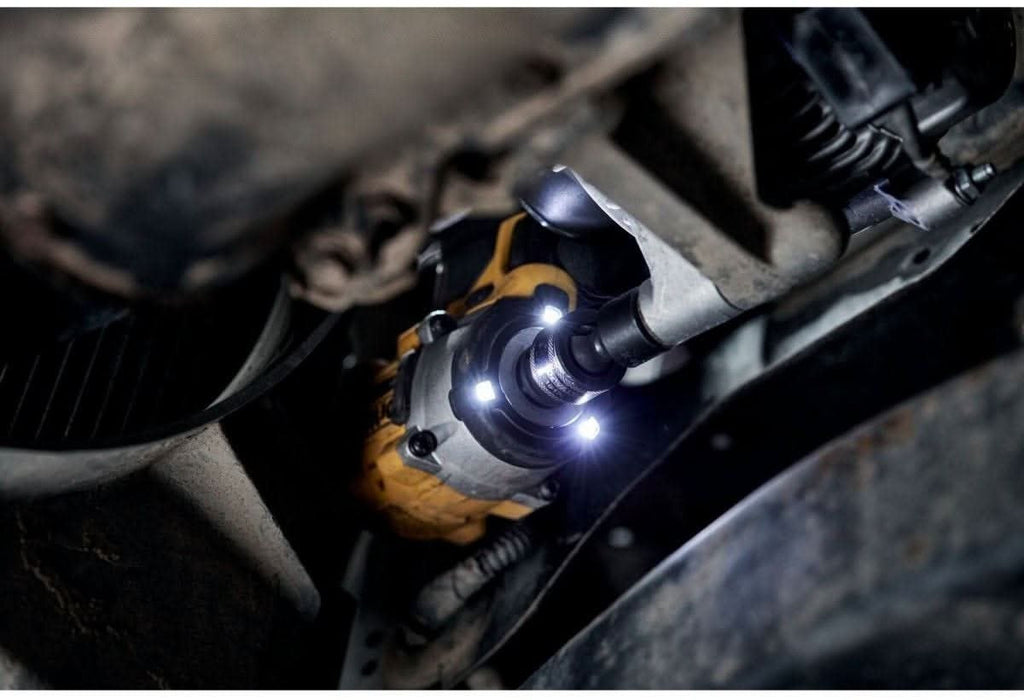DeWALT DCF921P2 ATOMIC 20V MAX* 1/2 -in. Cordless Impact Wrench with Hog Ring Anvil Kit